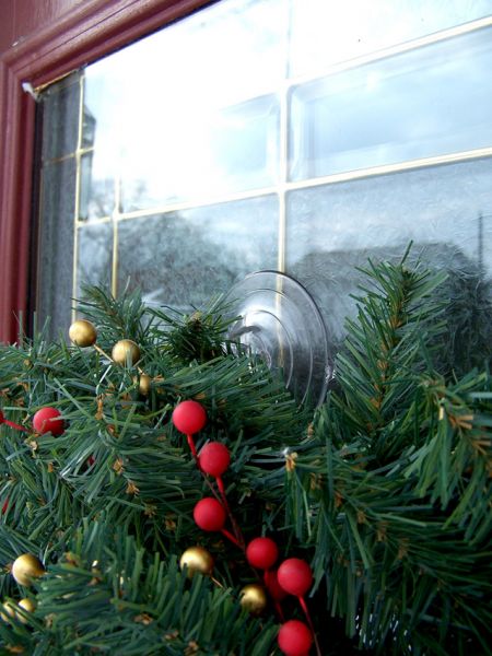 Projectpak Wreath Holder Suction Cup Hooks, Perfect for Hanging Holiday - detail