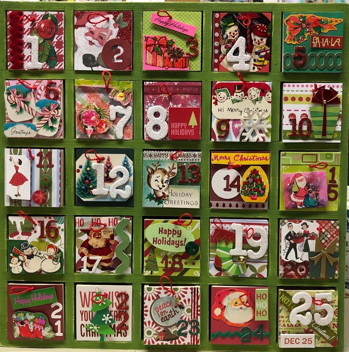 11 Inch DIY Unfinished Wooden Advent Calendar with 25 Drawers