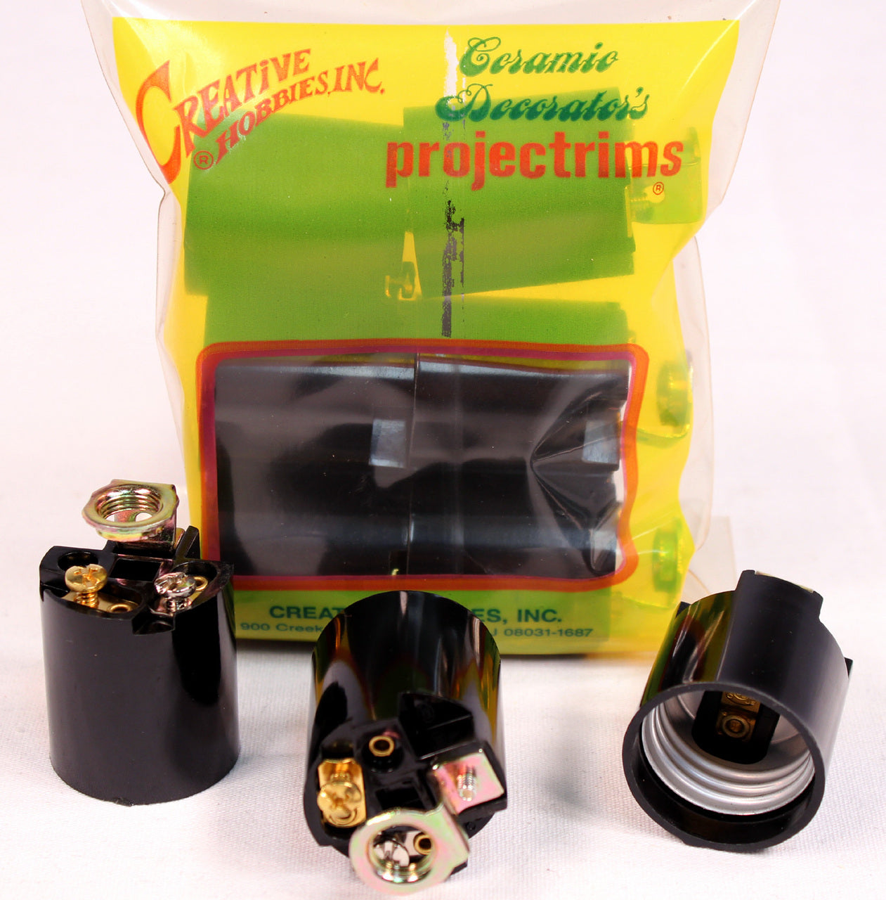 Phenolic (Bakelite) Medium Base Fixture Socket, for Incandescent Bulbs, - side view