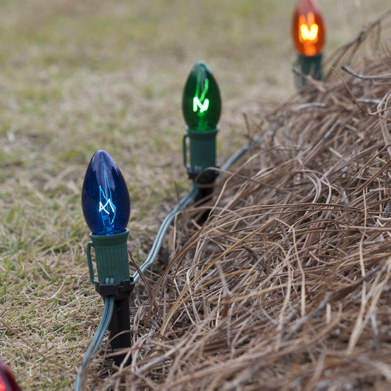 Projectpak 4.5 Inch Christmas Light Stakes for C7 and C9 String Lights, Ground - close-up
